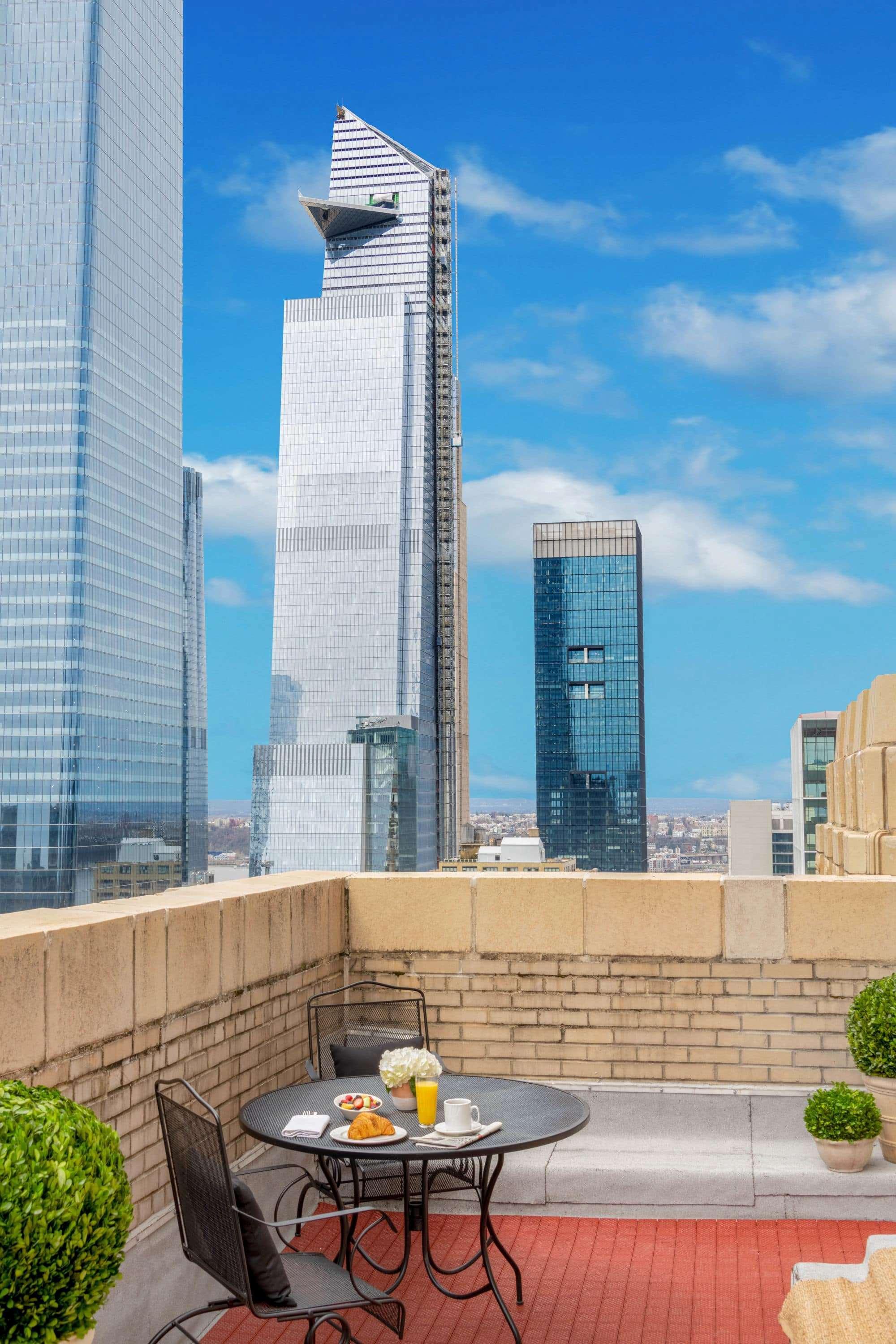 The New Yorker, A Wyndham Hotel Εξωτερικό φωτογραφία View from the 15th floor of the Four Seasons Hotel